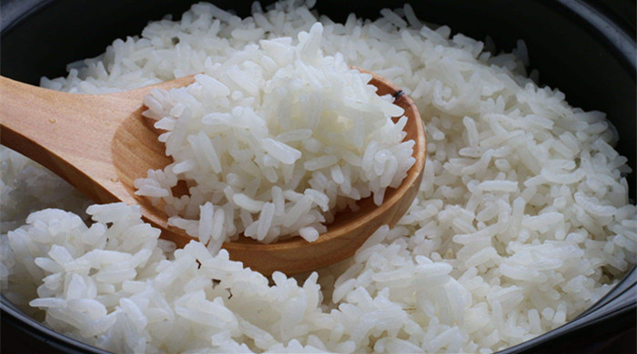 蒸米饭时米和水的比例是几比几 (蒸米饭时米和水的比例是多少 蒸米饭时米和水的比例是多少)